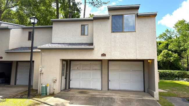 1315 Airport Dr in Tallahassee, FL - Building Photo - Building Photo