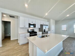 245 New Albany Ln in San Marcos, TX - Building Photo - Building Photo