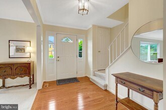 6868 Chelsea Rd in McLean, VA - Building Photo - Building Photo