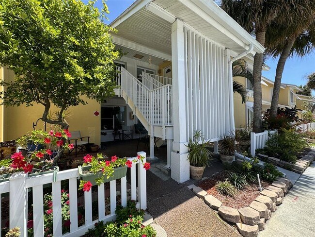 3680 42nd Way S in St. Petersburg, FL - Building Photo - Building Photo