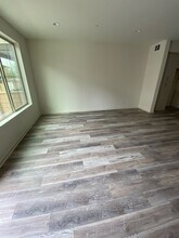 105 Red Brick Dr in Simi Valley, CA - Building Photo - Building Photo