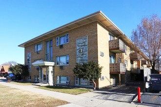 1123 N 33rd Ave in Melrose Park, IL - Foto de edificio - Building Photo