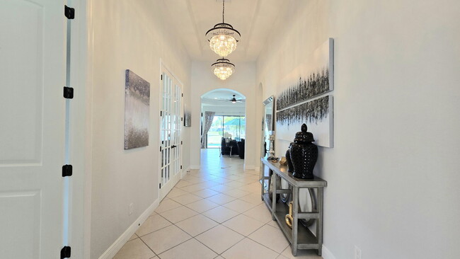 1685 Serrano Cir in Naples, FL - Building Photo - Building Photo