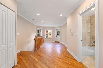 4016 N Central Park Ave, Unit 1E in Chicago, IL - Building Photo - Building Photo