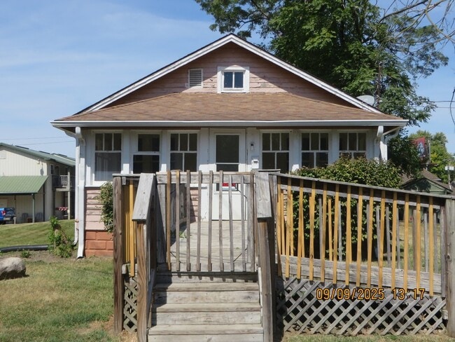 property at 430 E 9th St