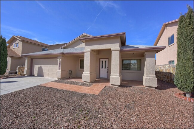 7077 Luz De Sol Dr, Unit 232 in El Paso, TX - Building Photo - Building Photo