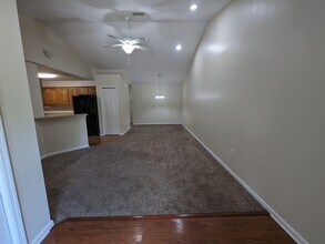 2410 Quazar Cir in Tallahassee, FL - Building Photo - Building Photo
