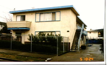 3016 Brookdale Ave in Oakland, CA - Building Photo - Building Photo