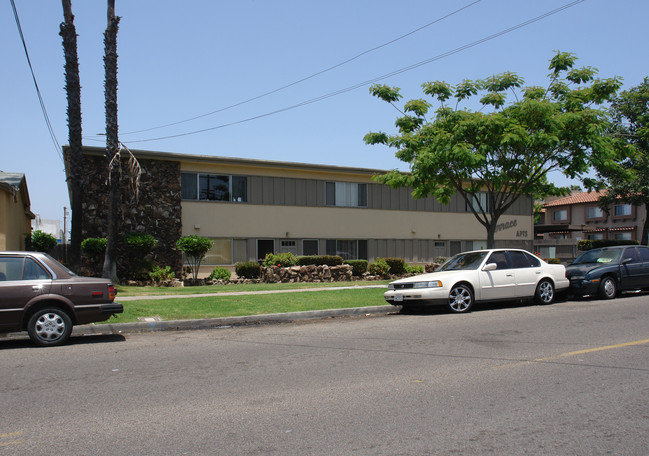 Terrace Apartments in Chula Vista, CA - Foto de edificio - Building Photo