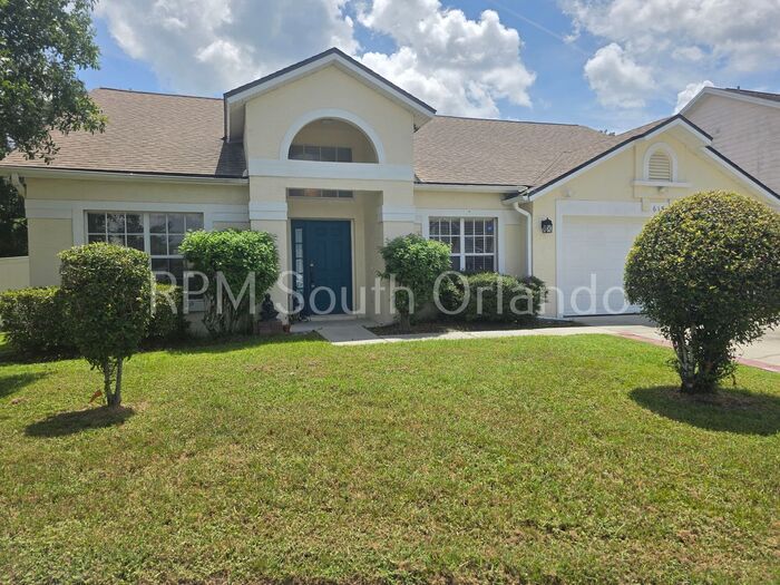 615 Herons Nest Ct in Orlando, FL - Building Photo