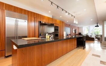 671 Boylston St, Unit 2E in Boston, MA - Building Photo - Building Photo
