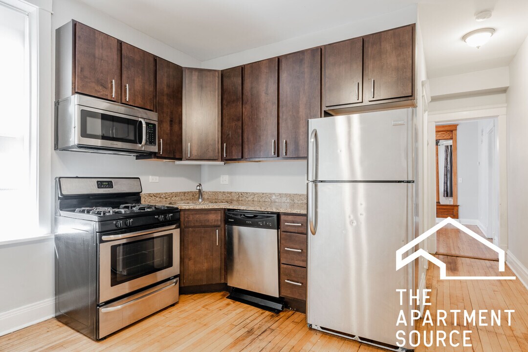 1647 N Karlov Ave in Chicago, IL - Building Photo