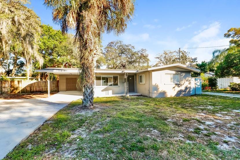 362 5th St NW in Largo, FL - Building Photo
