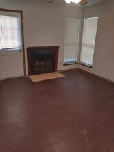 2800 Bull Run, Unit 703 in Taylor, TX - Building Photo - Building Photo