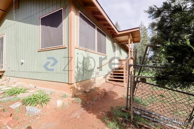 3692 Dogwood Ln in Placerville, CA - Building Photo - Building Photo
