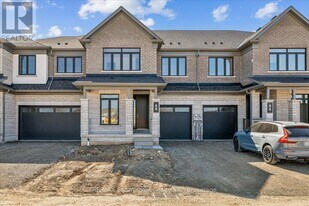 68 Vly Trl Pl in Hamilton, ON - Building Photo