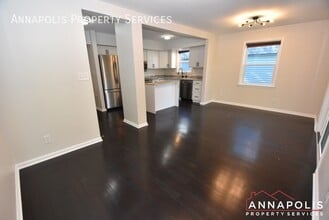 114 Oakwood Rd in Edgewater, MD - Building Photo - Building Photo