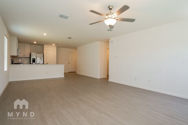 2712 Mistwood Dr in Fort Worth, TX - Building Photo - Building Photo