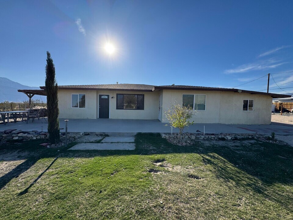 12461 United Rd in Desert Hot Springs, CA - Building Photo