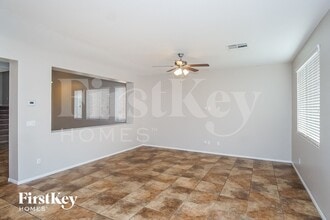 6405 Jacobville Ct in Las Vegas, NV - Foto de edificio - Building Photo