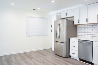 3641 Clayton Rd, Unit 24 in Concord, CA - Building Photo - Building Photo