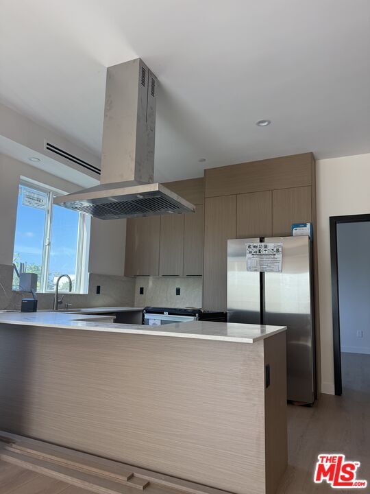 property at 2135 S Longwood Ave