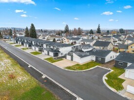 1717 N Manifold Ln in Spokane Valley, WA - Building Photo