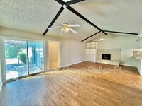 1722 Glouchester Dr in Garland, TX - Building Photo - Building Photo