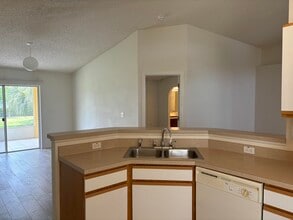 1776 Vista Lake Cir in Melbourne, FL - Building Photo - Building Photo