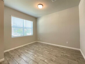 117 Broken Oak Dr in Liberty Hill, TX - Building Photo - Building Photo
