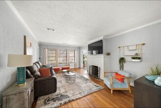 1635 Castle Ct in Houston, TX - Building Photo - Building Photo