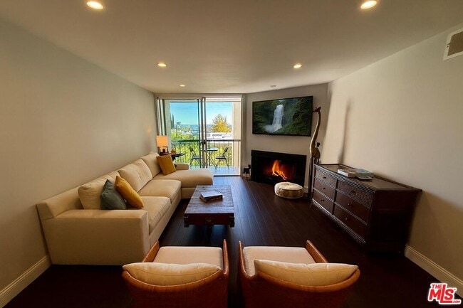 property at 8530 Holloway Dr