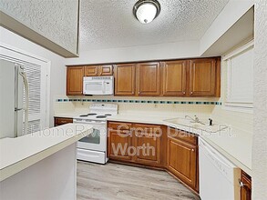 2105 Calico Ln in Arlington, TX - Building Photo - Building Photo