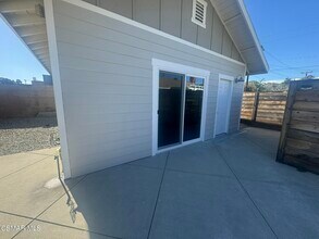 3263 Cole Ave in Simi Valley, CA - Building Photo - Building Photo