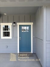 1650 Irvine Wy in Sandpoint, ID - Building Photo - Building Photo