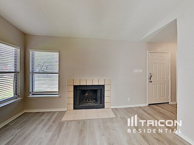 9506 Sugarloaf Dr in San Antonio, TX - Building Photo - Building Photo