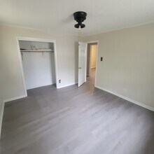 418 Pervie Bolick St in Eden, NC - Foto de edificio - Building Photo