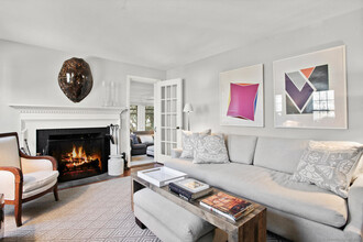 95 Taylor Pl in Fairfield, CT - Foto de edificio - Building Photo