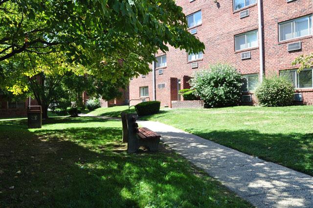 Barclay Square Apartments in Upper Darby, PA - Building Photo