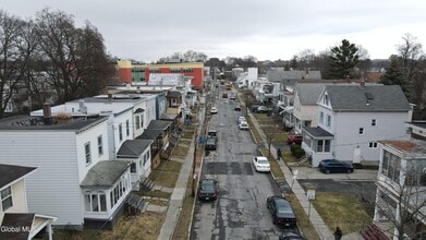 22 Hurlbut St in Albany, NY - Building Photo - Building Photo