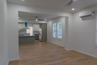 817 Maple St in North Little Rock, AR - Building Photo - Building Photo