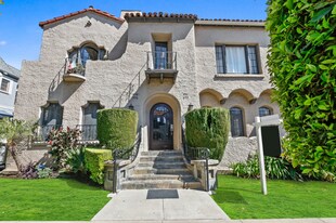 454 N Orange Grove Ave, Unit 456.5 in Los Angeles, CA - Building Photo