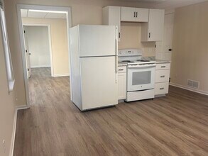 2002 Fairbrook Ln, Unit 2002 Basement Apt in Woodstock, GA - Foto de edificio - Building Photo