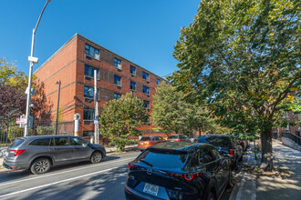 Carmen Vasquez Senior Housing in New York, NY - Foto de edificio - Building Photo