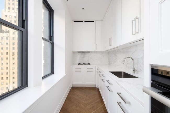 235 W 75th St in New York, NY - Building Photo - Building Photo