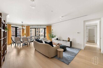 164 W 74th St, Unit PHA in New York, NY - Building Photo - Building Photo