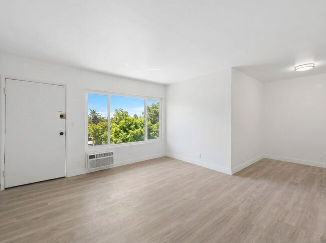 property at 6828 Fulton Ave