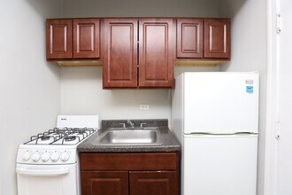 4538 N Damen Ave, Unit J08W in Chicago, IL - Foto de edificio - Building Photo