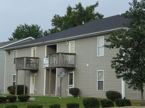 Stuart Properties Apartments in Nicholasville, KY - Building Photo - Building Photo