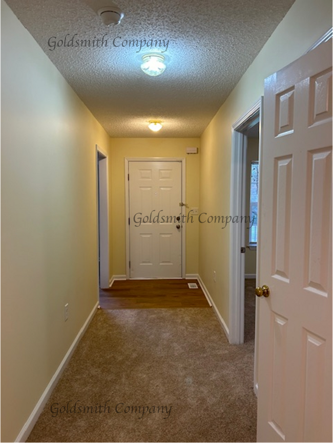 414 Hammett Bridge Rd in Greer, SC - Building Photo - Building Photo